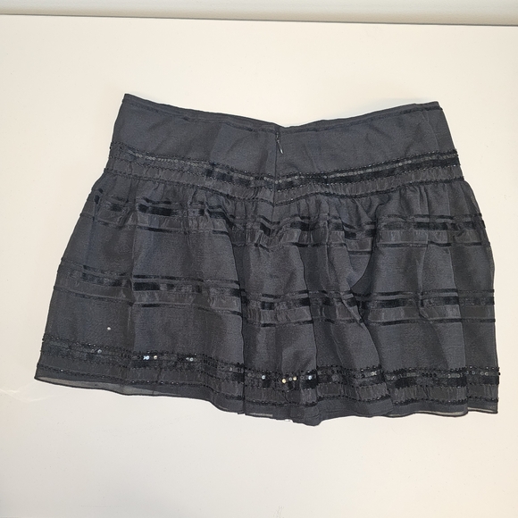 NWOT | 28 | Guess | Black Sequin Trim Mini Skirt - Picture 1 of 5
